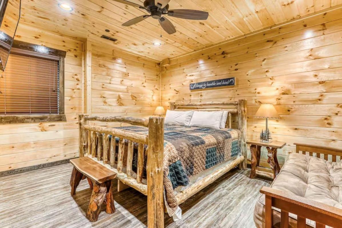 The Great Dogwood Manor By Stony Brook Cabins Gatlinburg Εξωτερικό φωτογραφία
