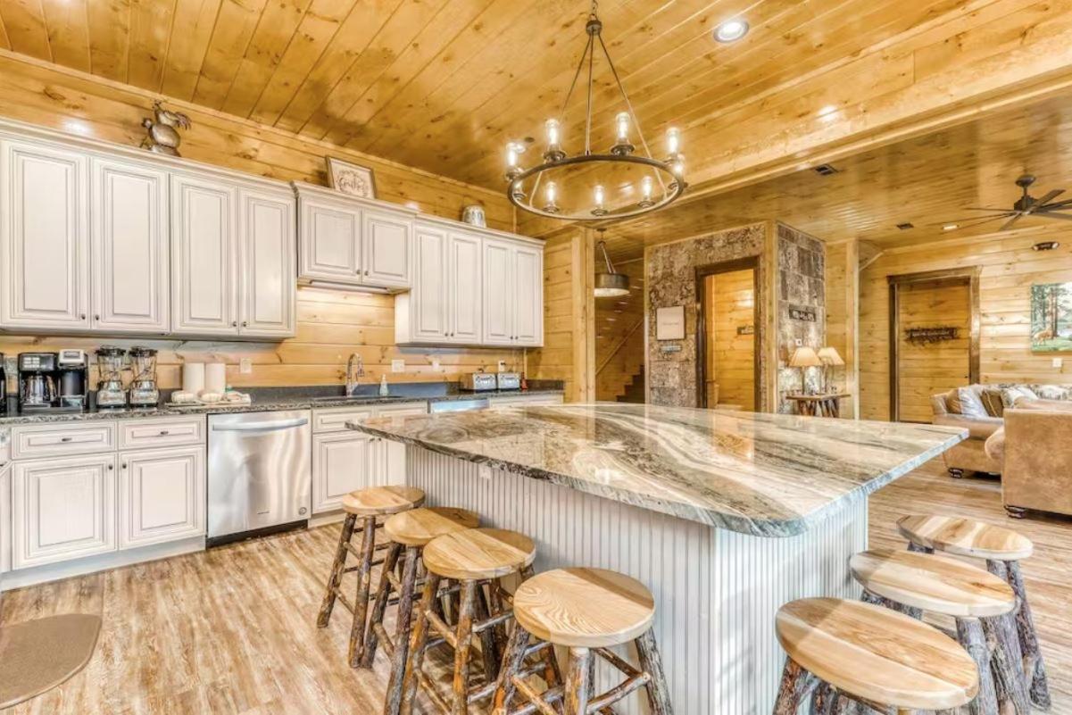 The Great Dogwood Manor By Stony Brook Cabins Gatlinburg Εξωτερικό φωτογραφία