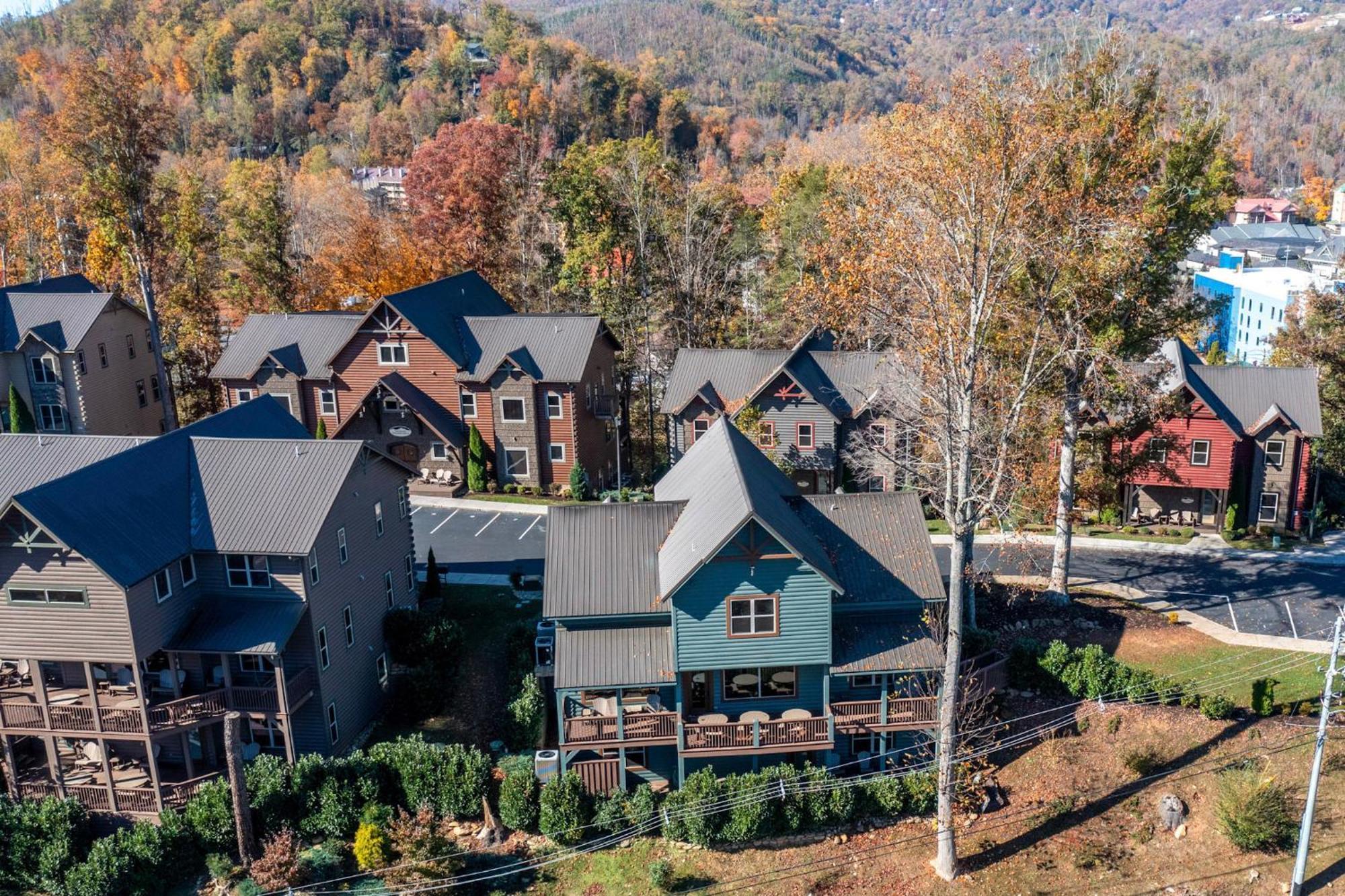 The Great Dogwood Manor By Stony Brook Cabins Gatlinburg Εξωτερικό φωτογραφία