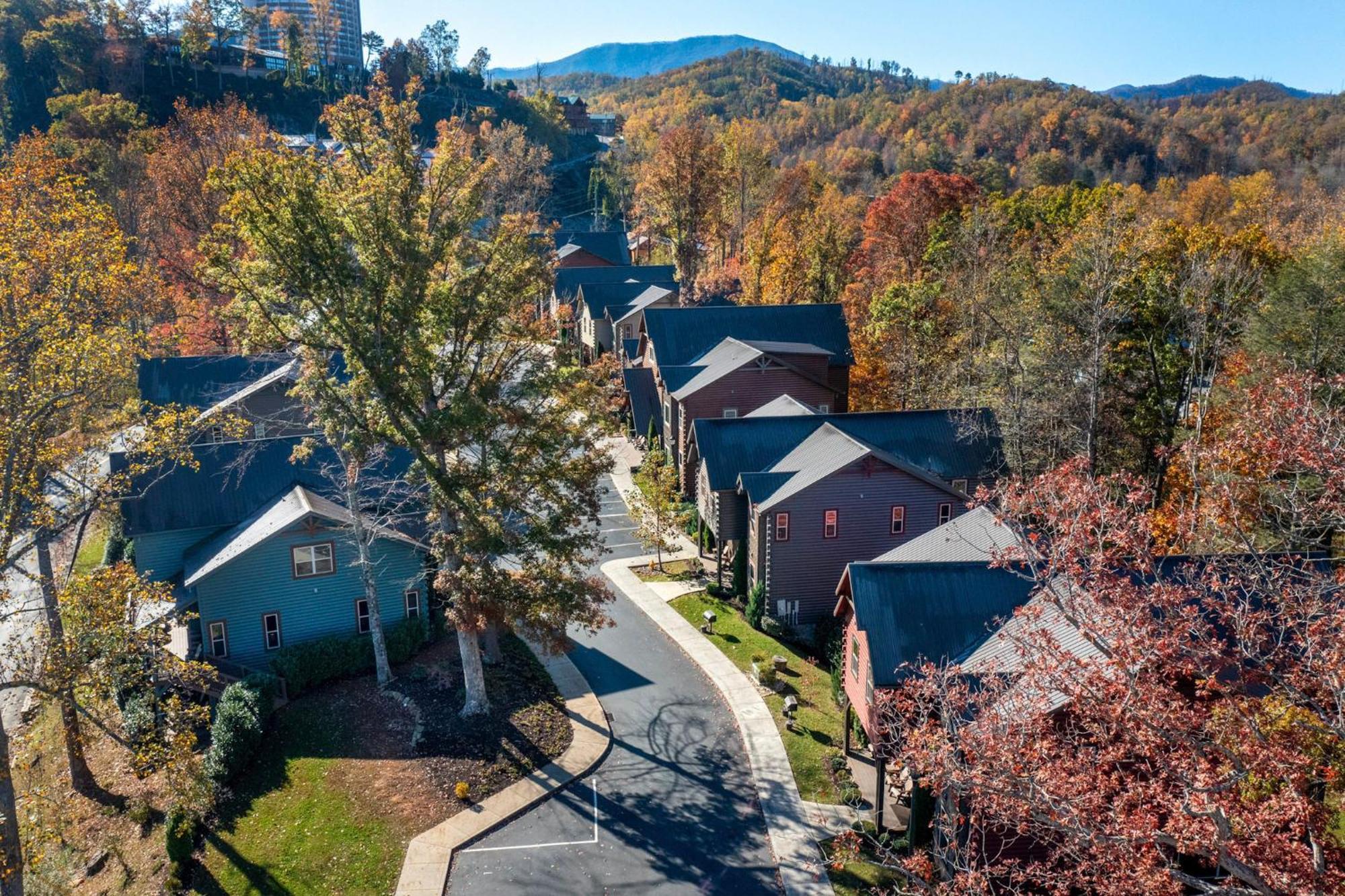 The Great Dogwood Manor By Stony Brook Cabins Gatlinburg Εξωτερικό φωτογραφία